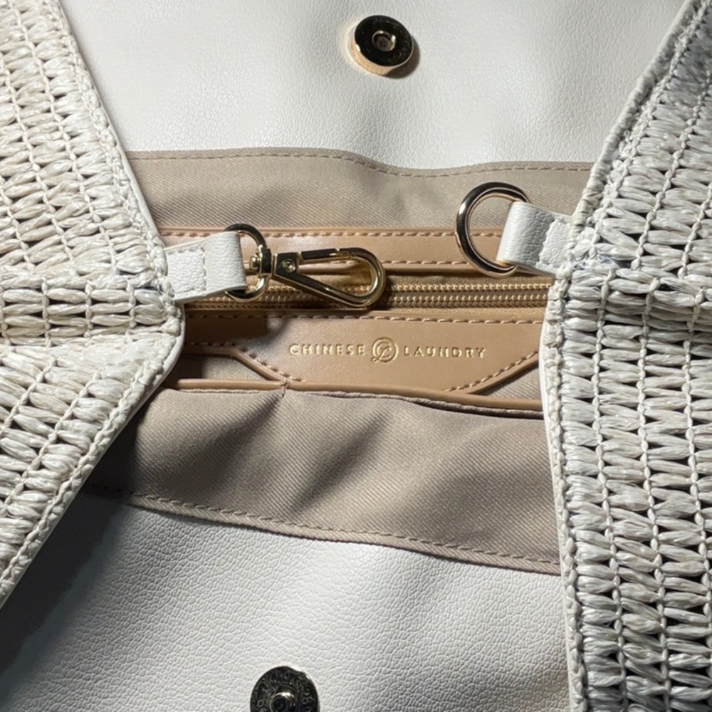 New Chinese Laundry Chic Beige Shoulder Bag